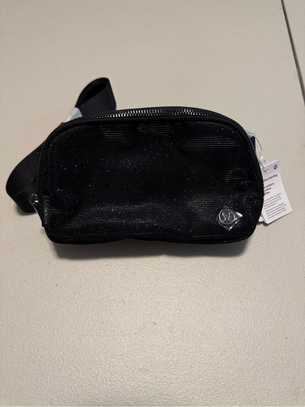 Lululemon Everywhere Belt Bag Glitter - Picture 2 of 3